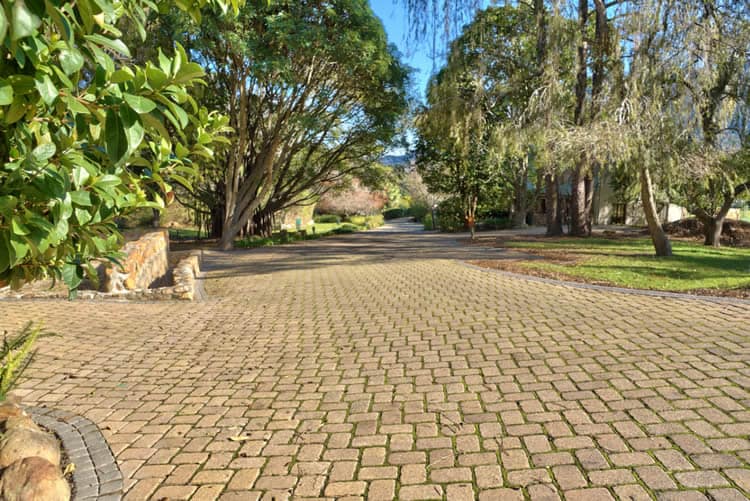 driveway paving bricks
